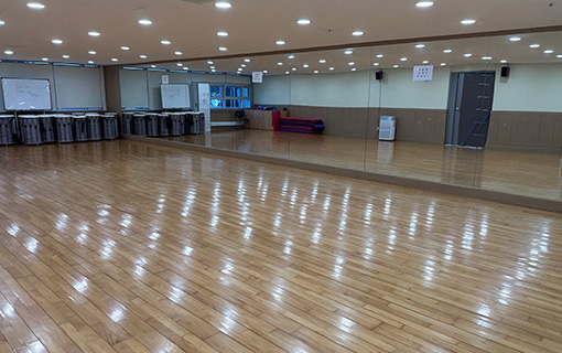 김해시 청소년 수련관 댄스연습실